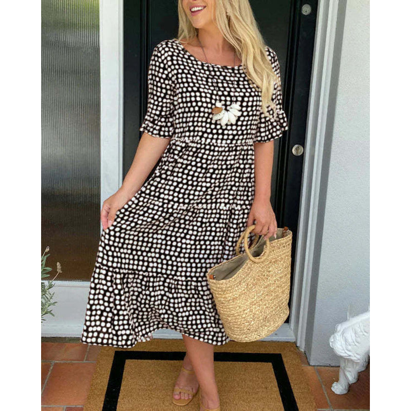 Claire | Stylish summer dress with polka dots